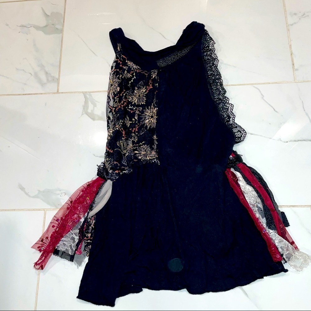 Custom made Sleeveless Frills Top